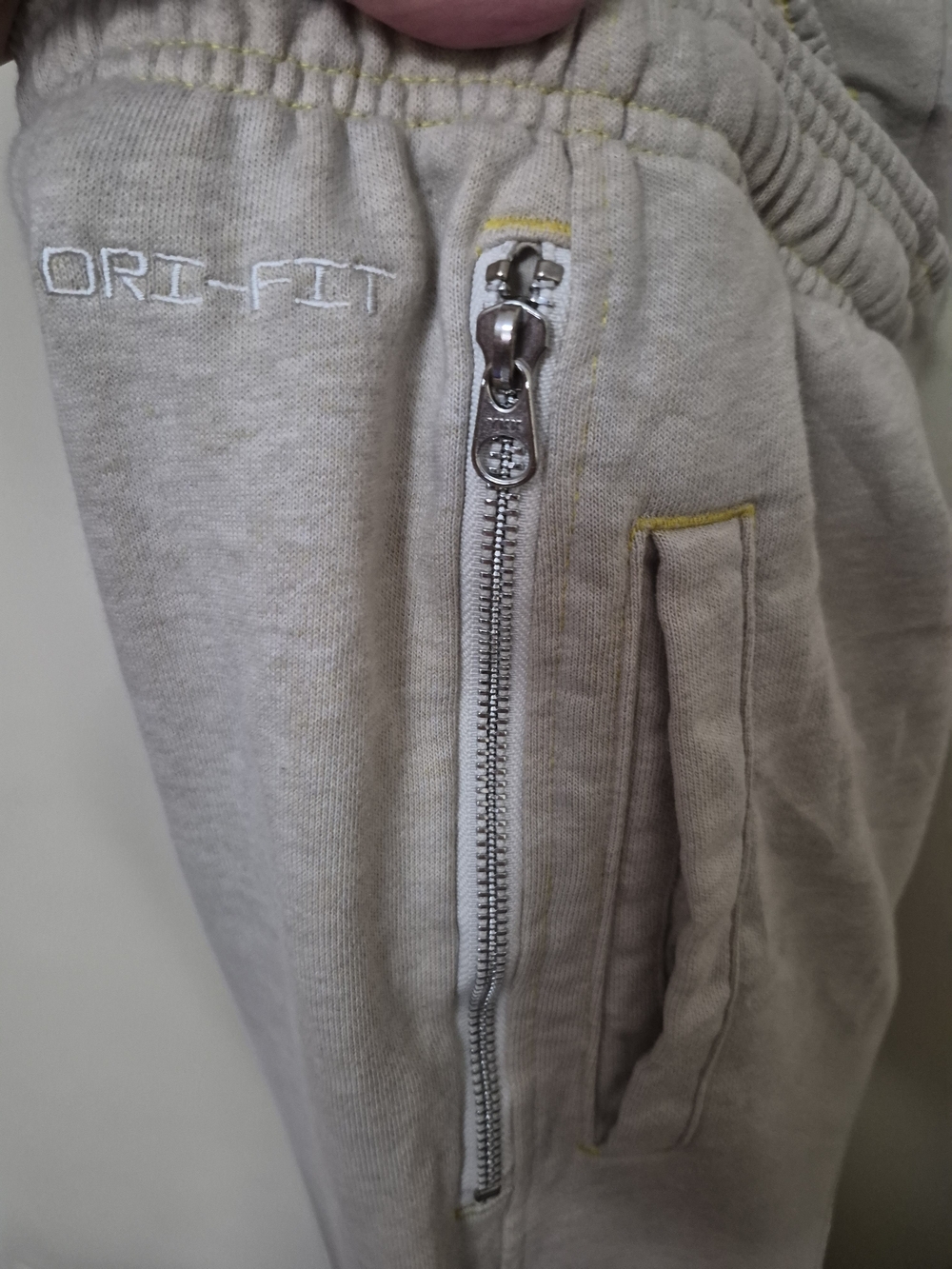 Nike Light Beige Drawstring Joggers with Yellow Stitching - Picture 4 of 4